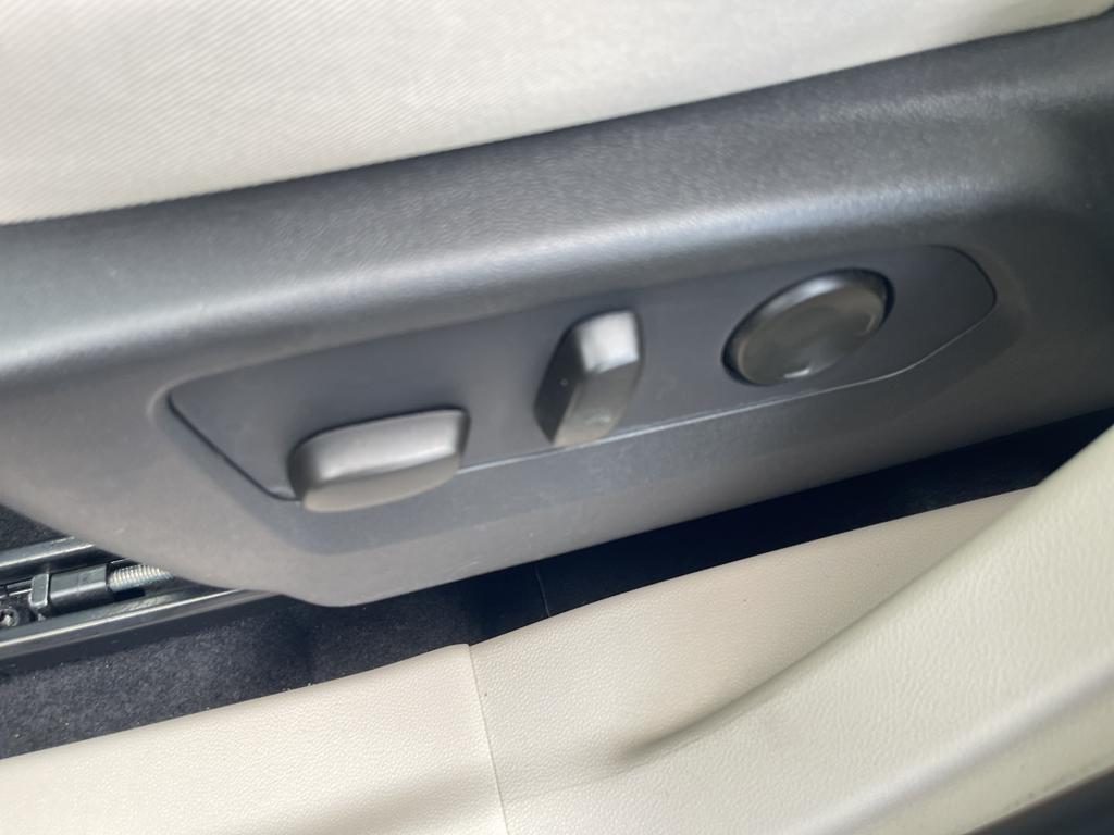 used 2021 Buick Envision car, priced at $26,500
