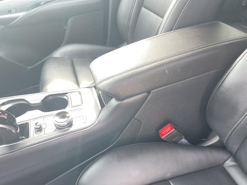 used 2023 Cadillac XT4 car, priced at $33,000