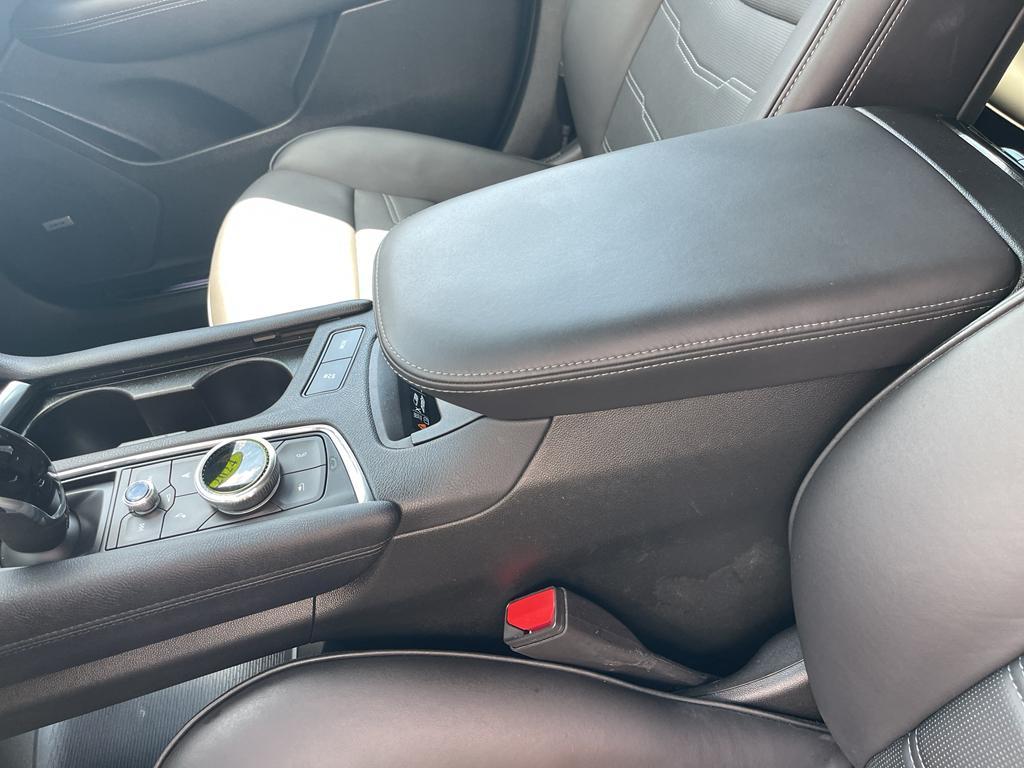 used 2024 Cadillac XT5 car, priced at $51,500