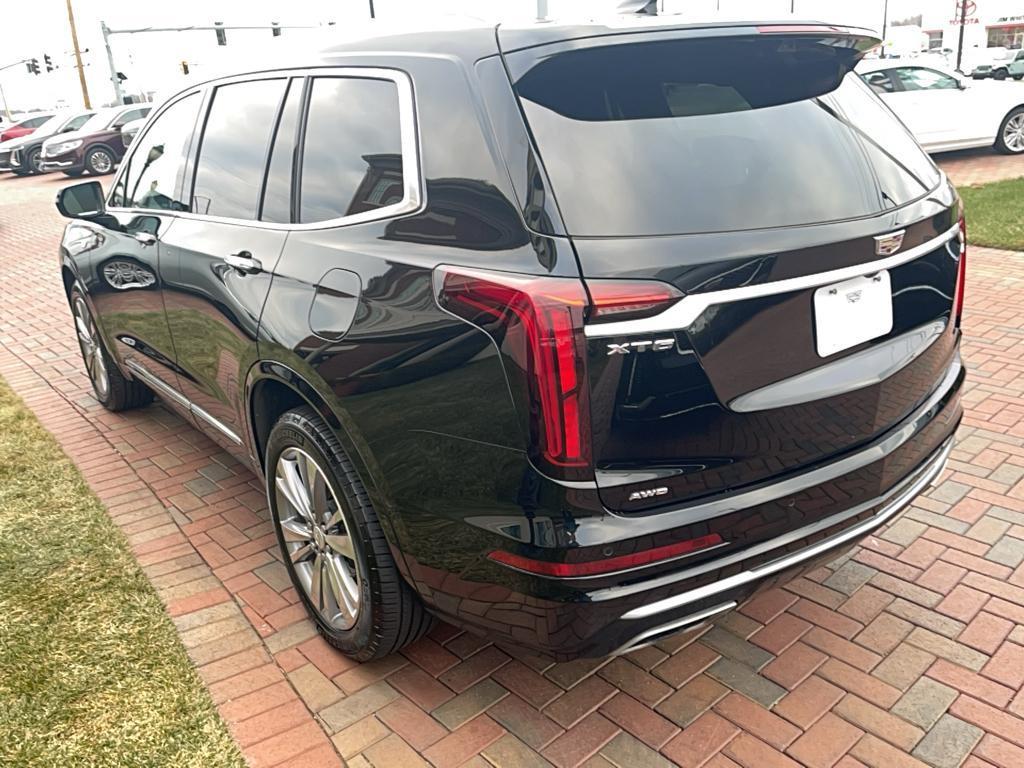 used 2022 Cadillac XT6 car, priced at $38,500