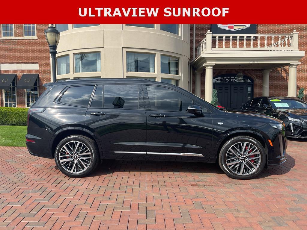 used 2024 Cadillac XT6 car, priced at $52,900