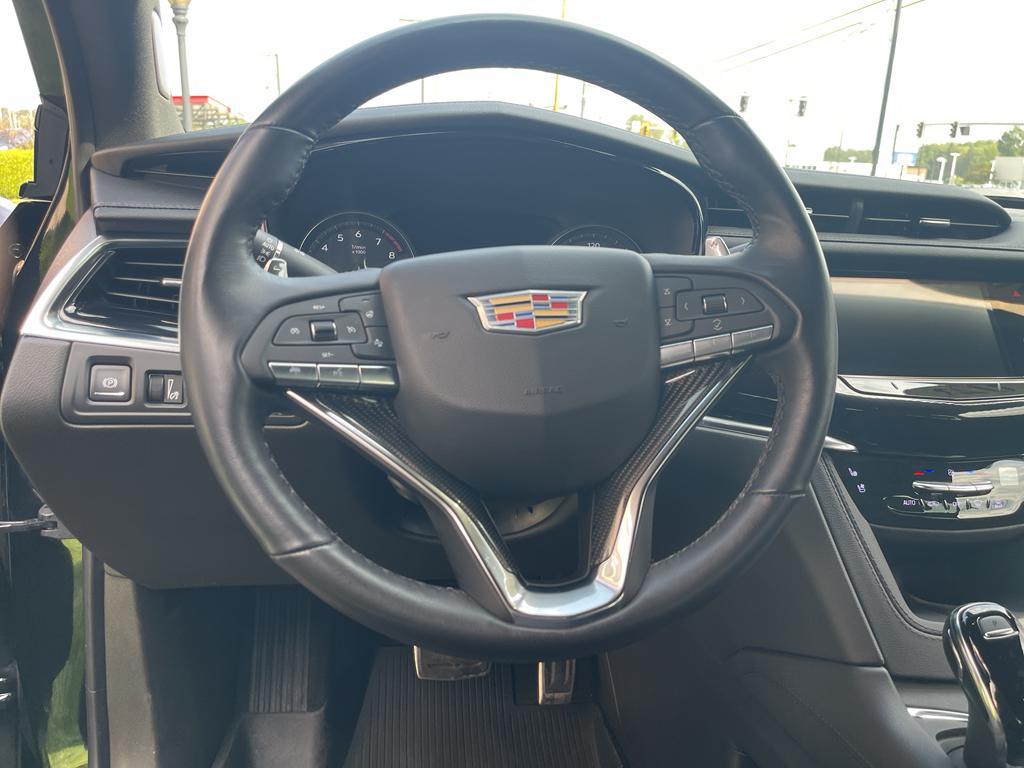 used 2024 Cadillac XT6 car, priced at $52,900