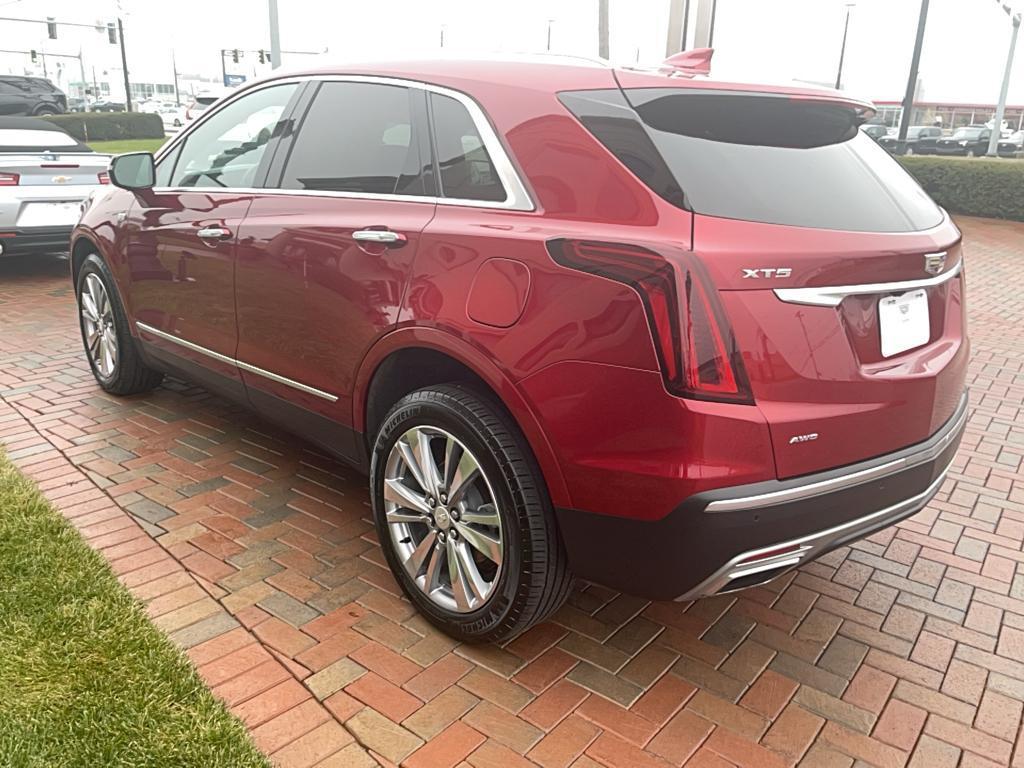 used 2023 Cadillac XT5 car, priced at $36,900