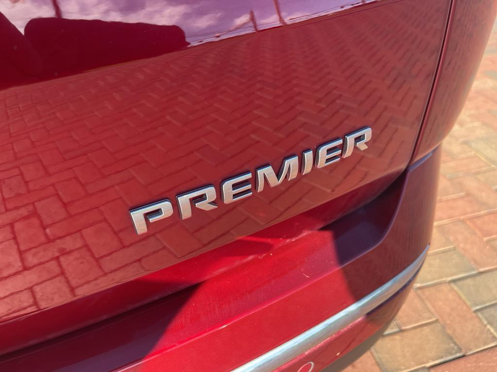 used 2023 Chevrolet Traverse car, priced at $40,800