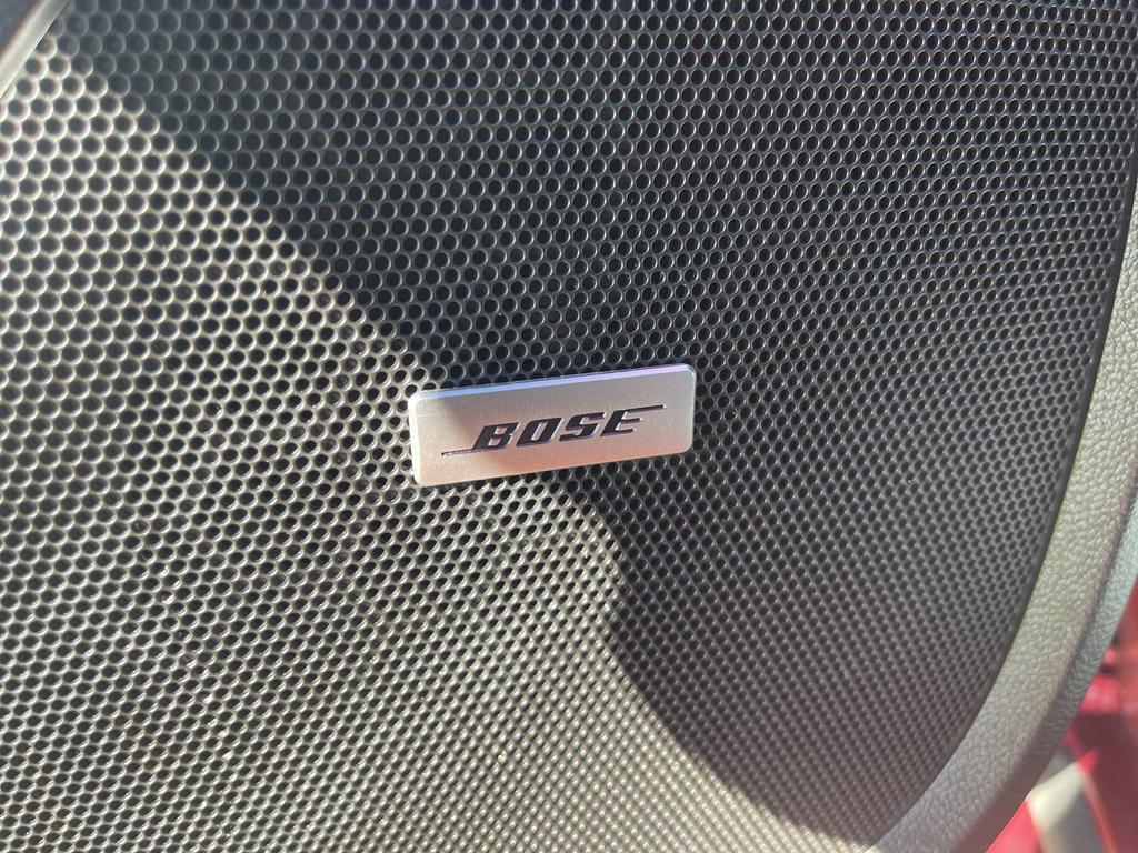 used 2023 Chevrolet Traverse car, priced at $40,800