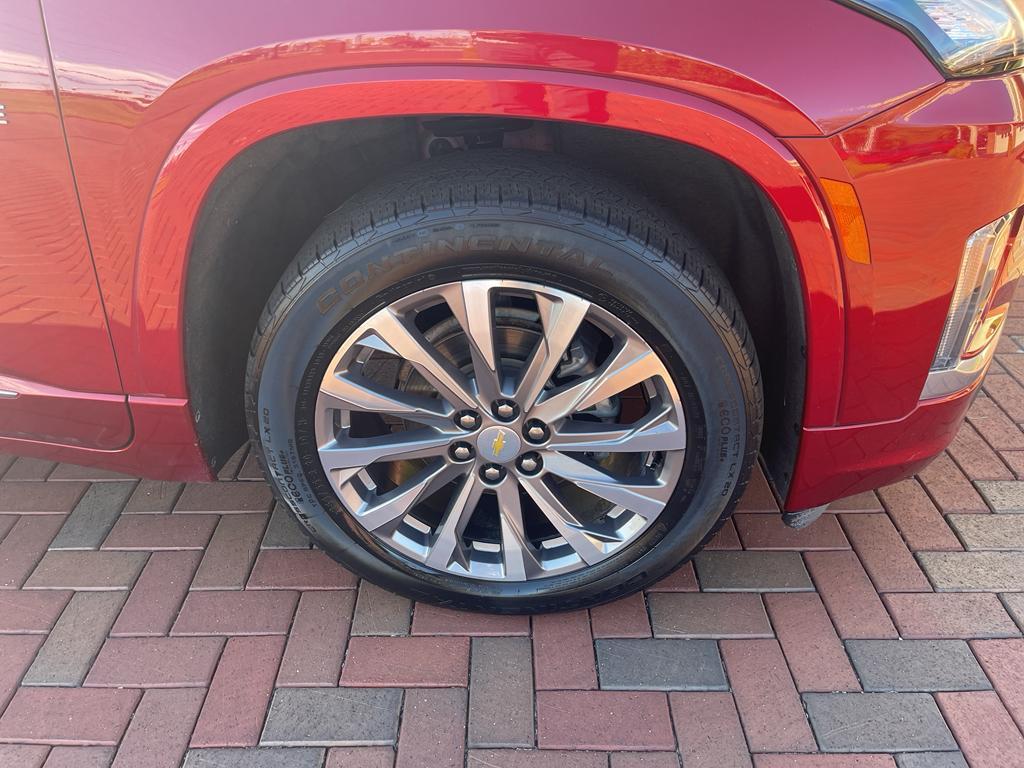 used 2023 Chevrolet Traverse car, priced at $40,800