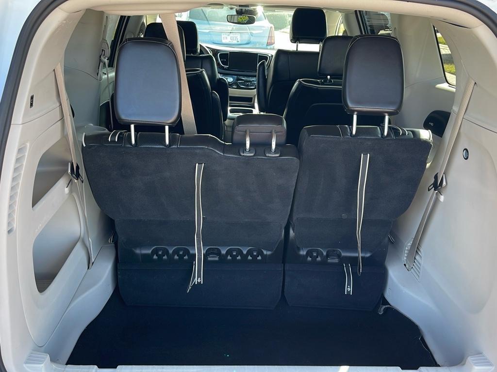 used 2023 Chrysler Pacifica car, priced at $30,900