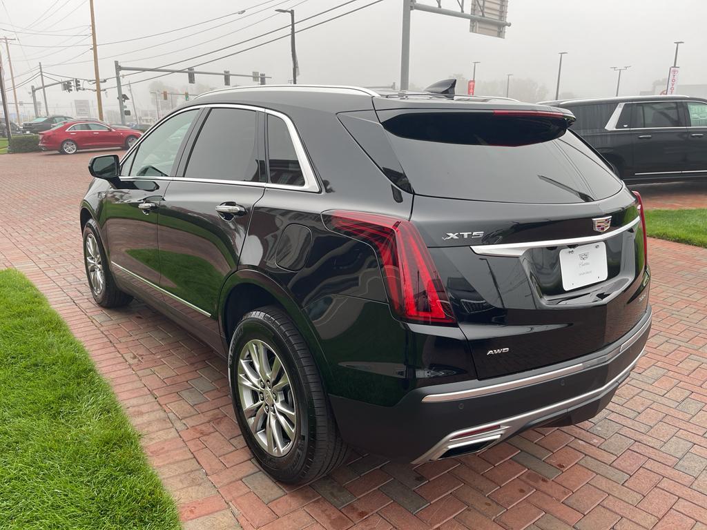 used 2023 Cadillac XT5 car, priced at $37,900
