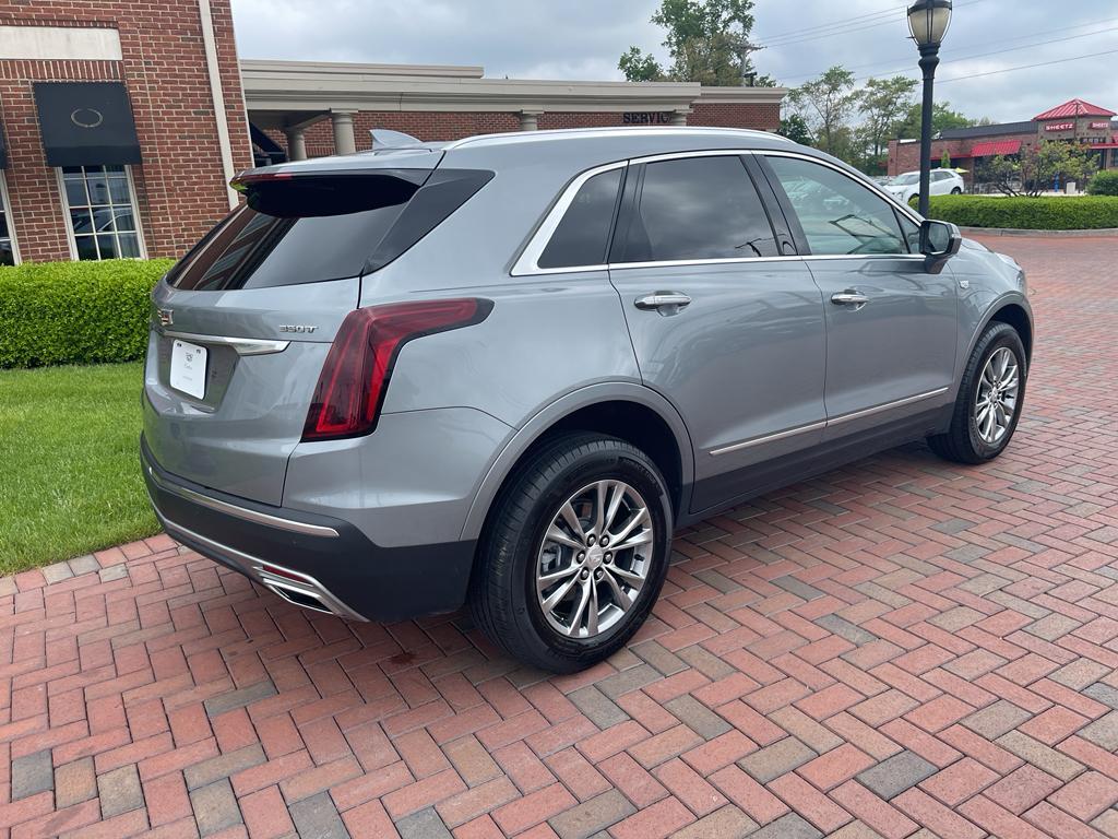 used 2023 Cadillac XT5 car, priced at $32,900
