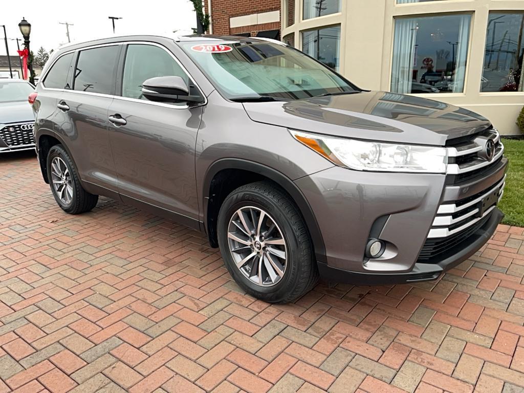 used 2019 Toyota Highlander car, priced at $25,000