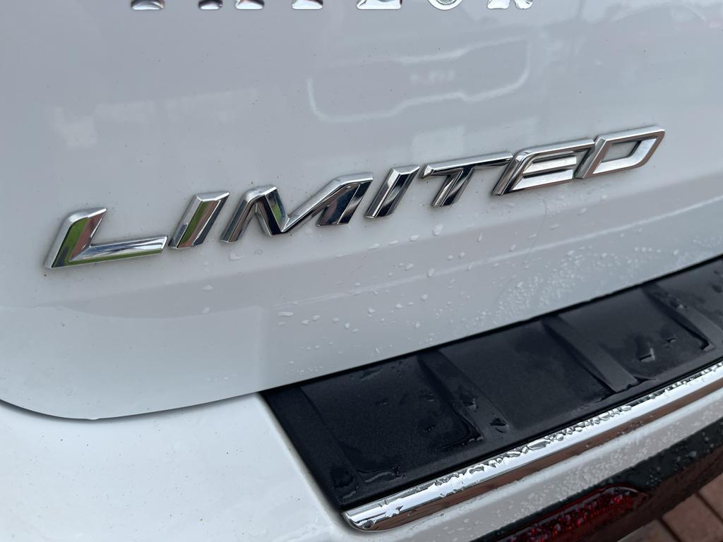 used 2024 Ford Explorer car, priced at $33,500