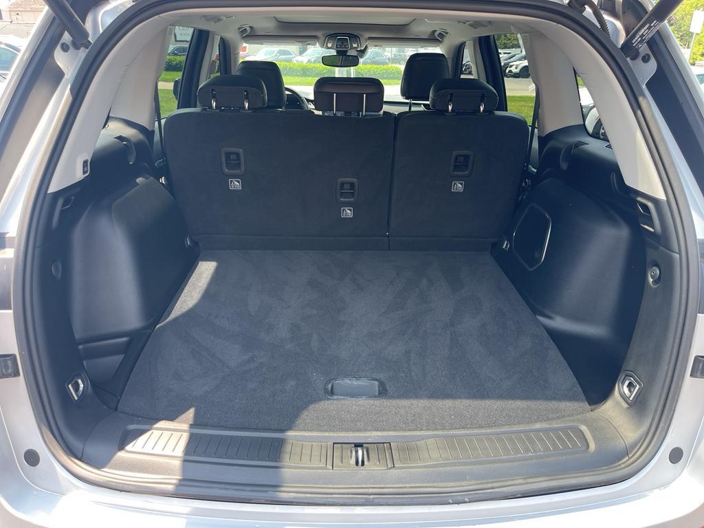 used 2022 Jeep Grand Cherokee car, priced at $32,595