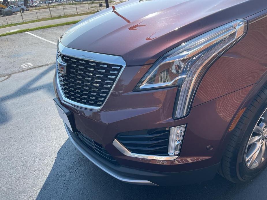 used 2022 Cadillac XT5 car, priced at $35,896