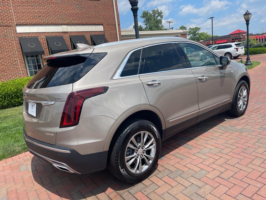 used 2023 Cadillac XT5 car, priced at $37,000