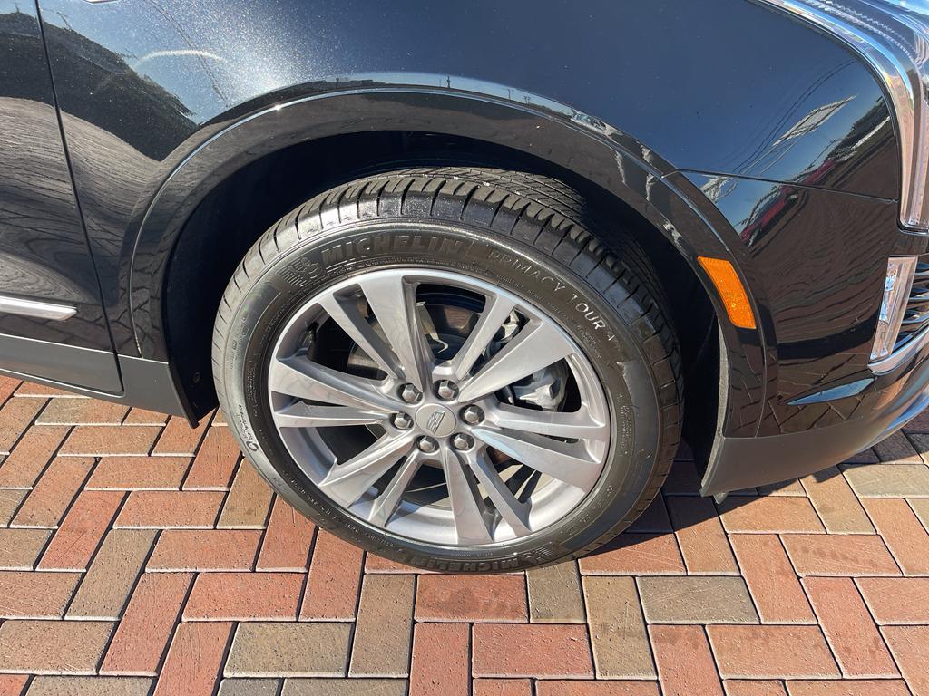 used 2025 Cadillac XT5 car, priced at $47,500