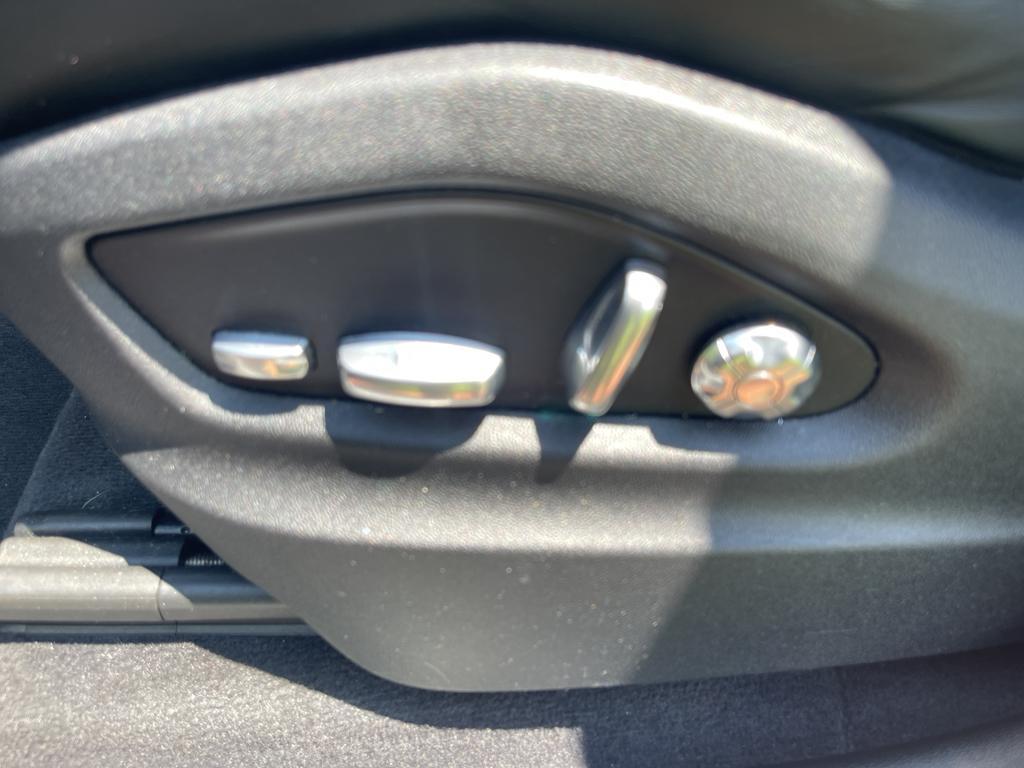 used 2020 Porsche Cayenne car, priced at $41,700