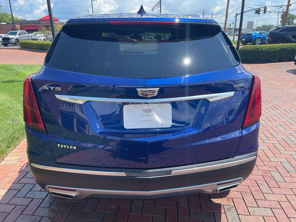 used 2025 Cadillac XT5 car, priced at $45,500