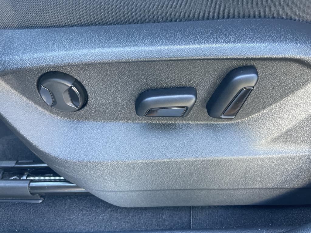 used 2025 Volkswagen Atlas Cross Sport car, priced at $38,000