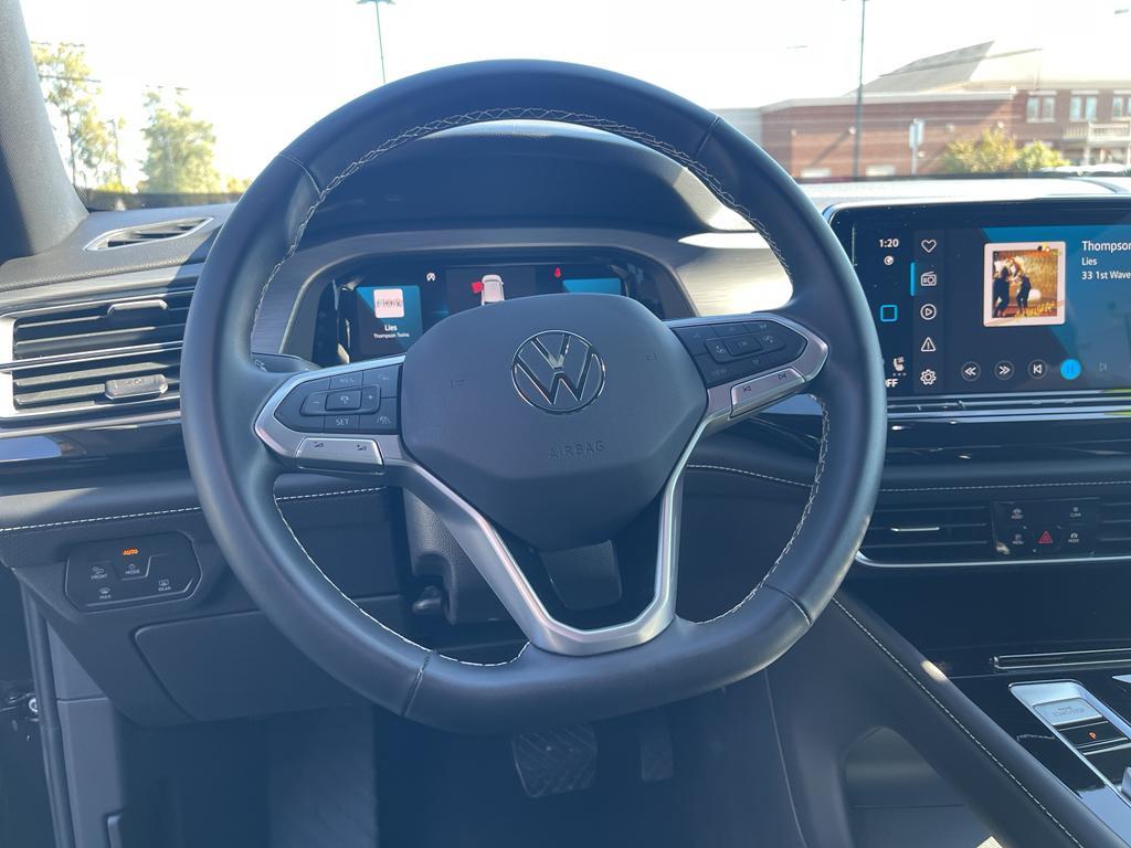 used 2025 Volkswagen Atlas Cross Sport car, priced at $38,000