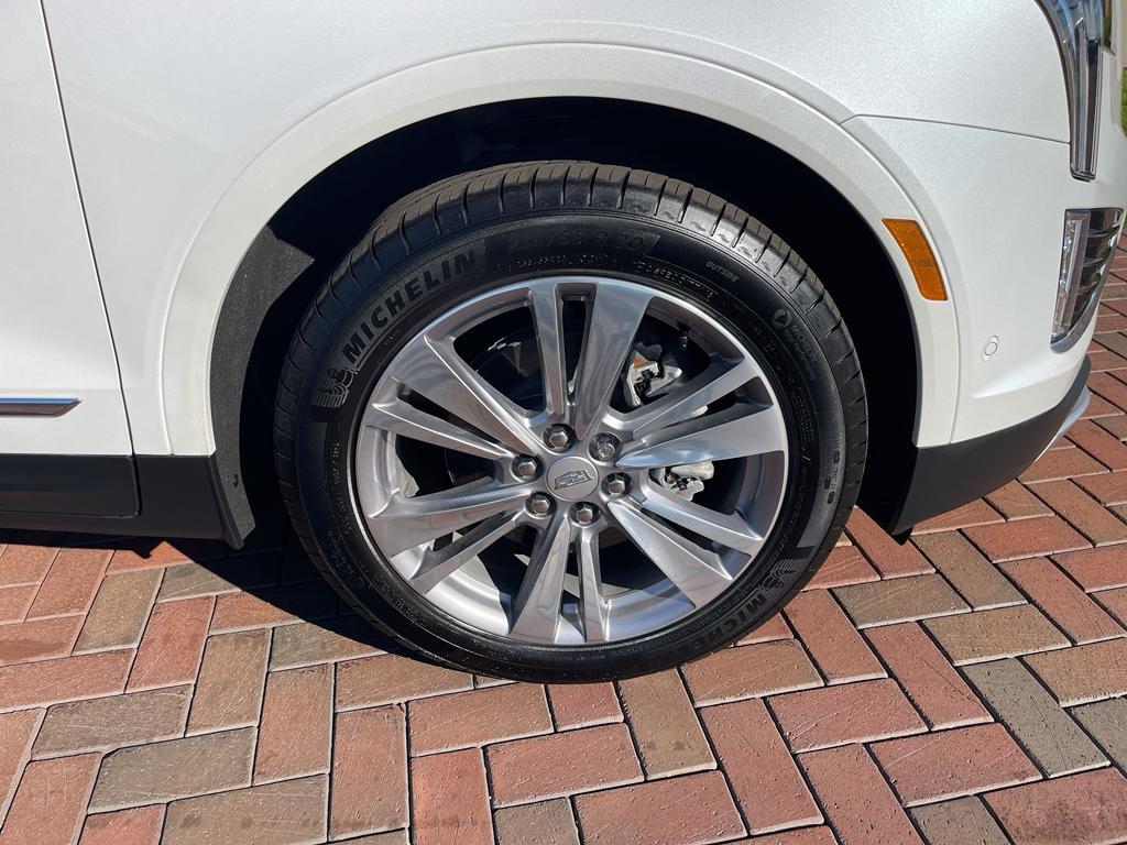 used 2024 Cadillac XT5 car, priced at $55,500