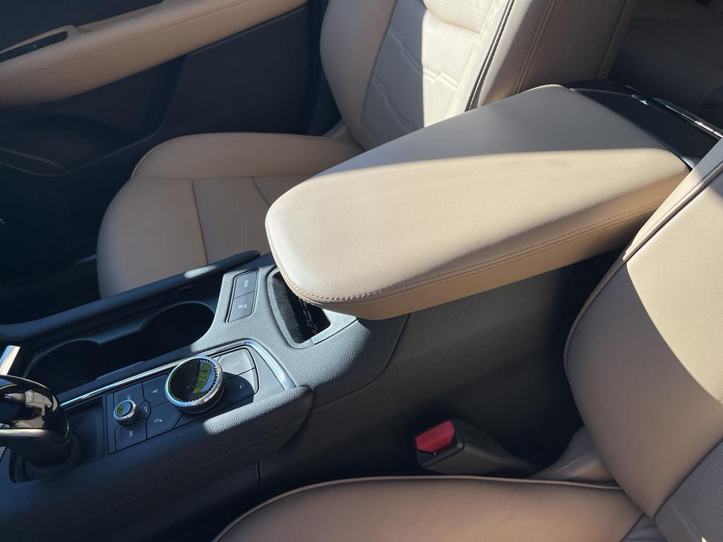 used 2024 Cadillac XT5 car, priced at $55,500