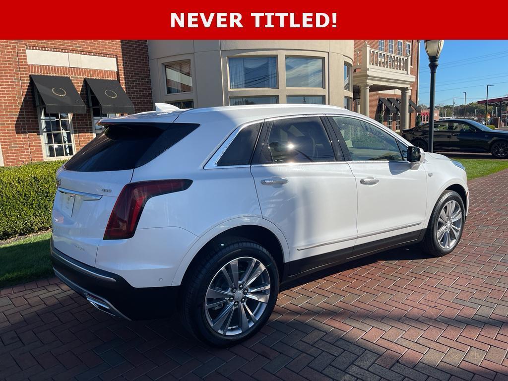 used 2024 Cadillac XT5 car, priced at $55,500