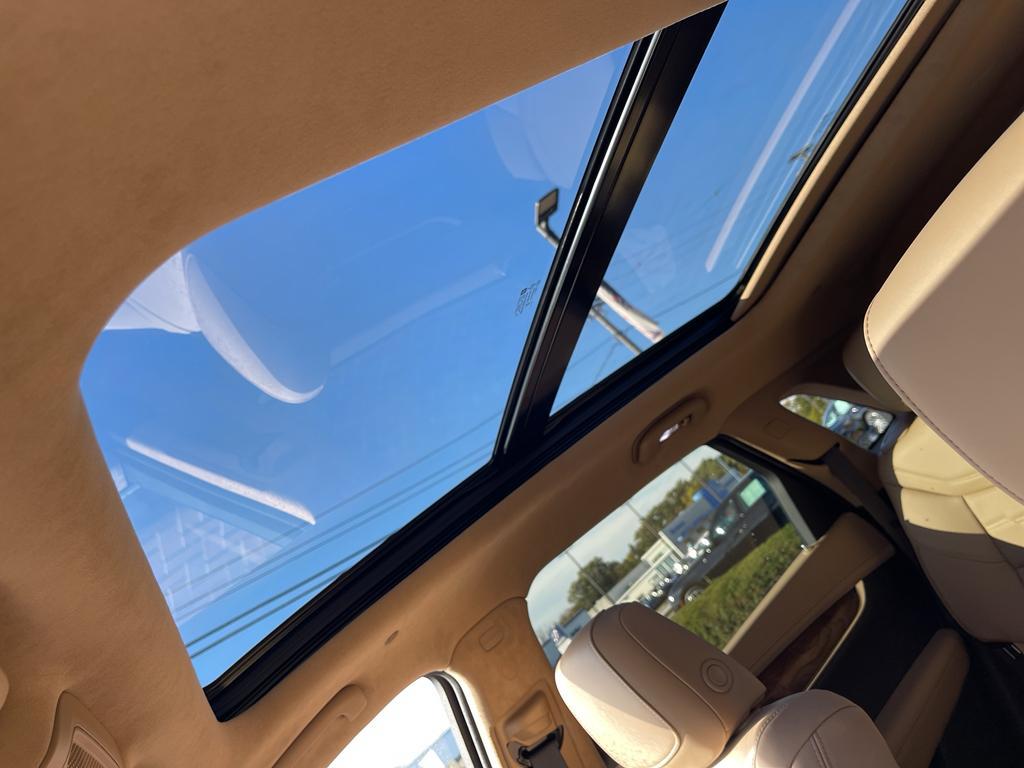 used 2024 Cadillac XT5 car, priced at $55,500