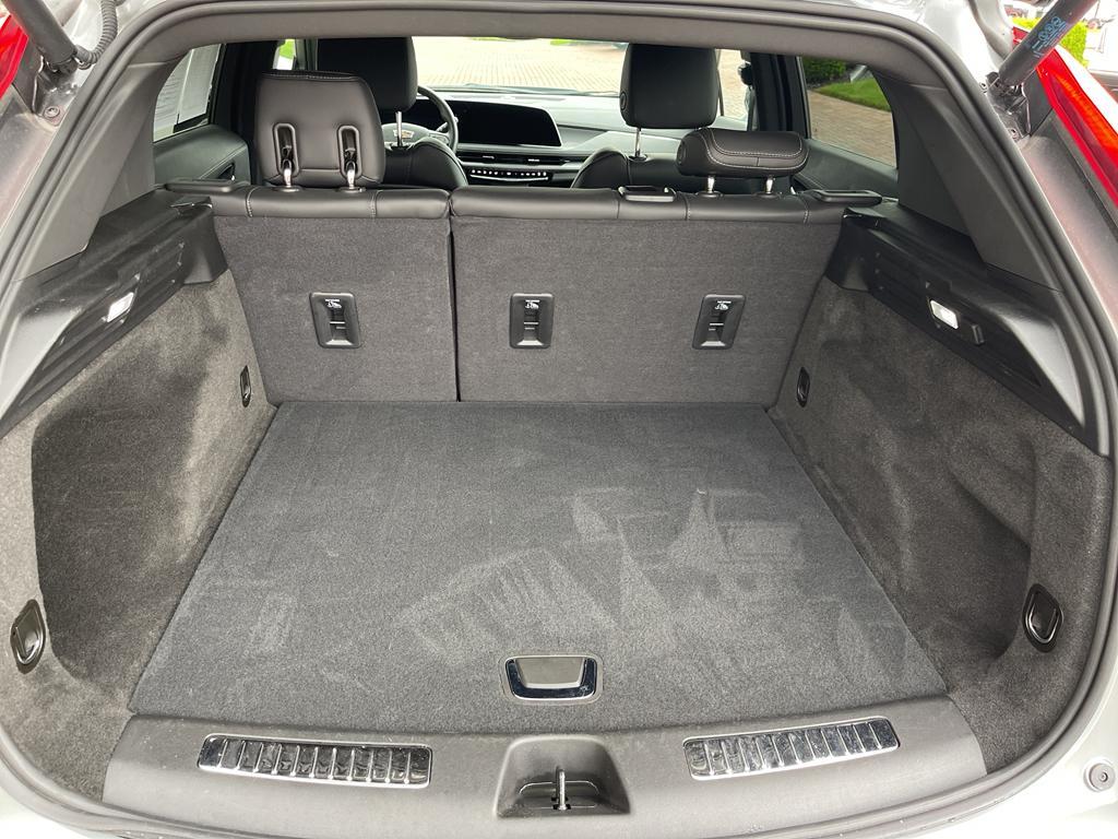 used 2025 Cadillac XT4 car, priced at $42,900