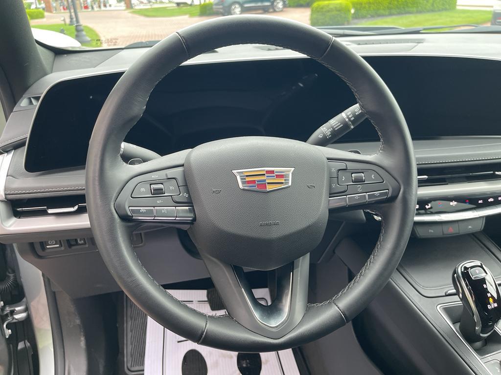 used 2025 Cadillac XT4 car, priced at $42,900