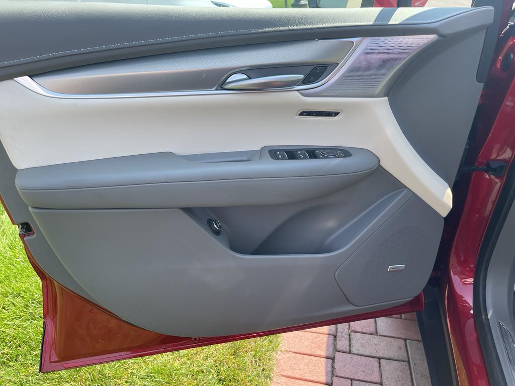 used 2024 Cadillac XT5 car, priced at $42,500