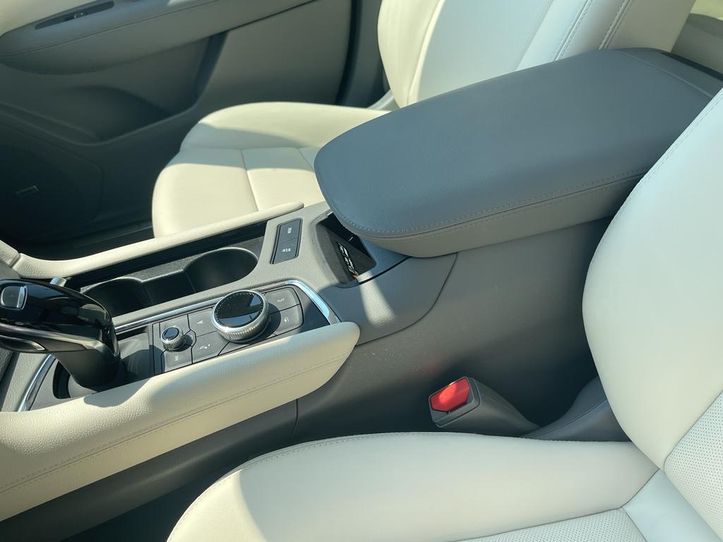 used 2024 Cadillac XT5 car, priced at $42,500