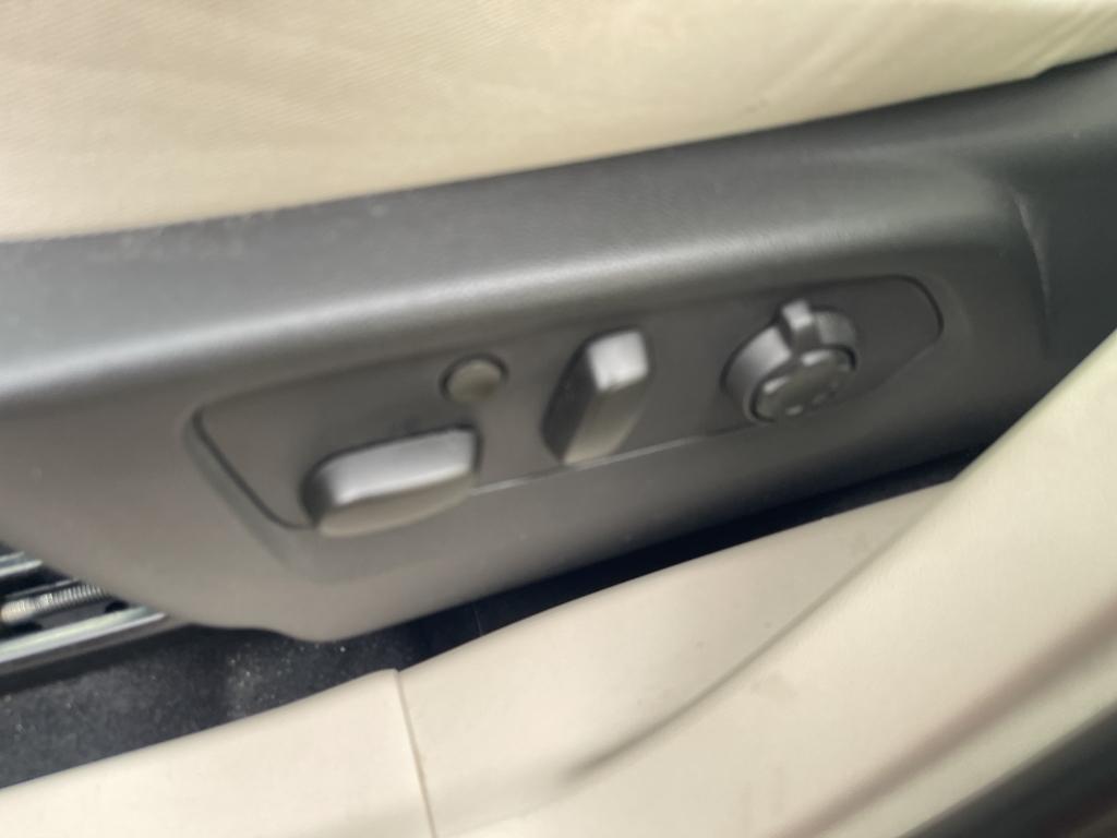 used 2021 Buick Envision car, priced at $27,800