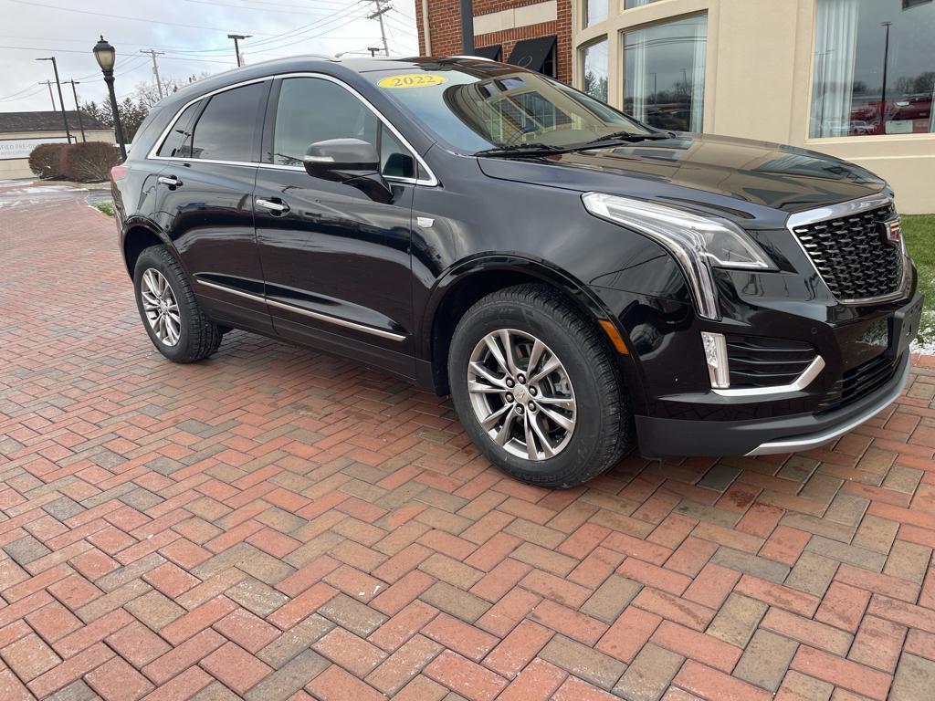 used 2022 Cadillac XT5 car, priced at $34,900