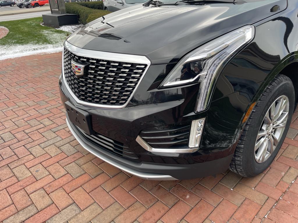 used 2022 Cadillac XT5 car, priced at $34,900