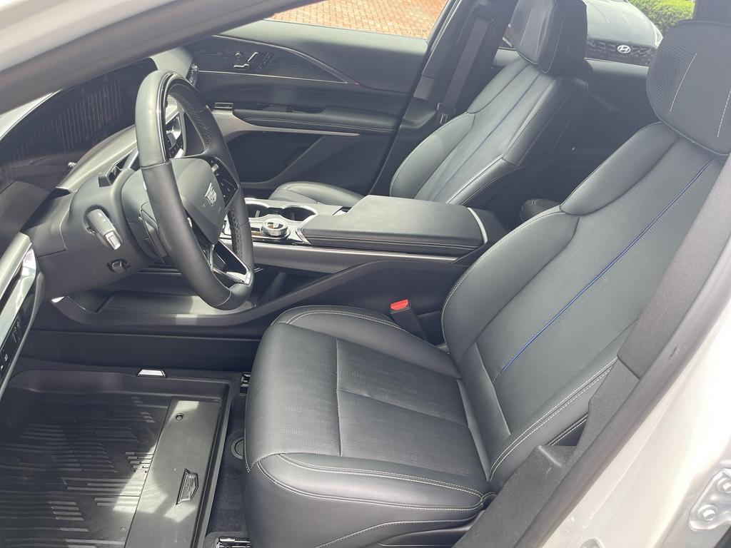 used 2024 Cadillac LYRIQ car, priced at $56,900