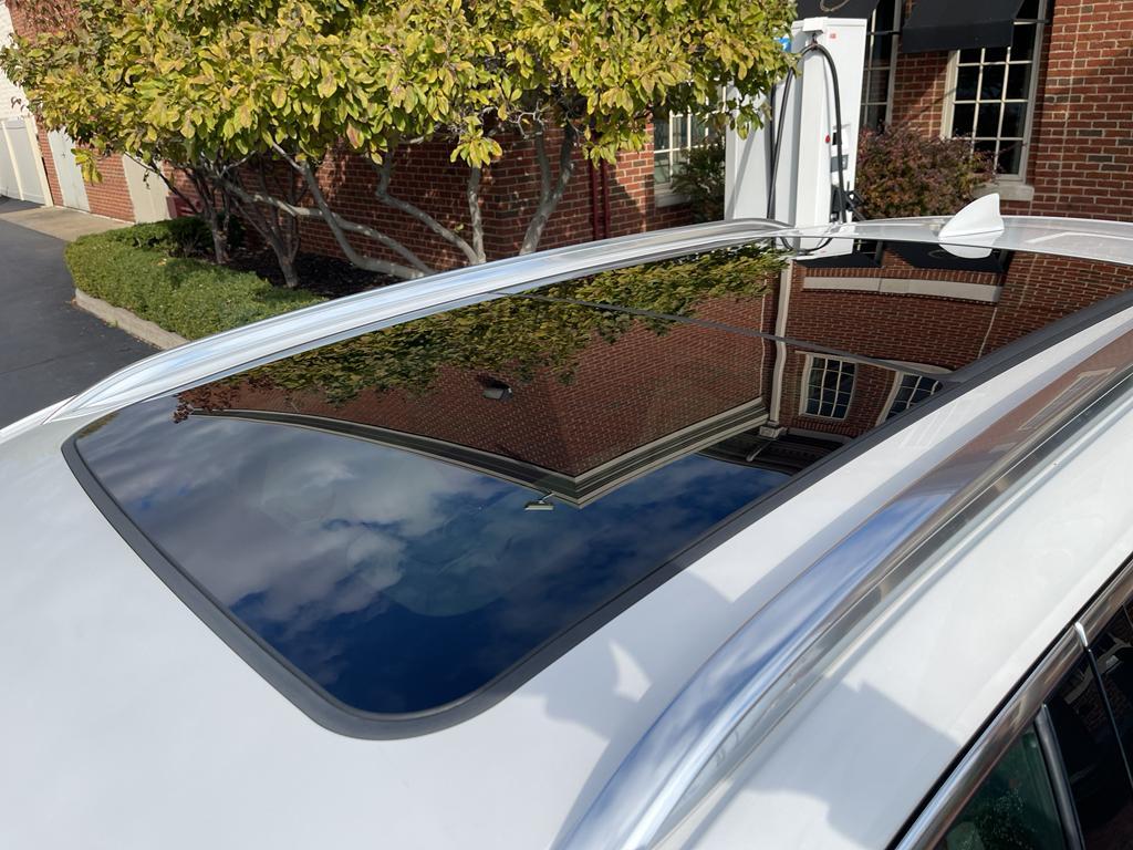 used 2023 Buick Envision car, priced at $35,000