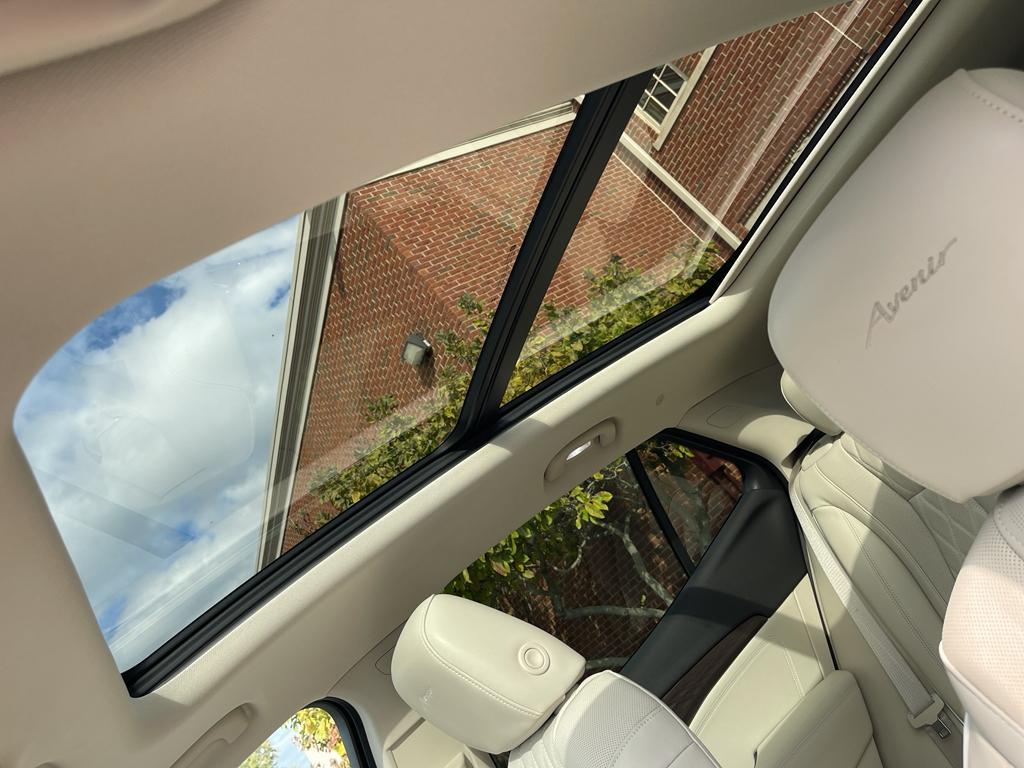 used 2023 Buick Envision car, priced at $35,000