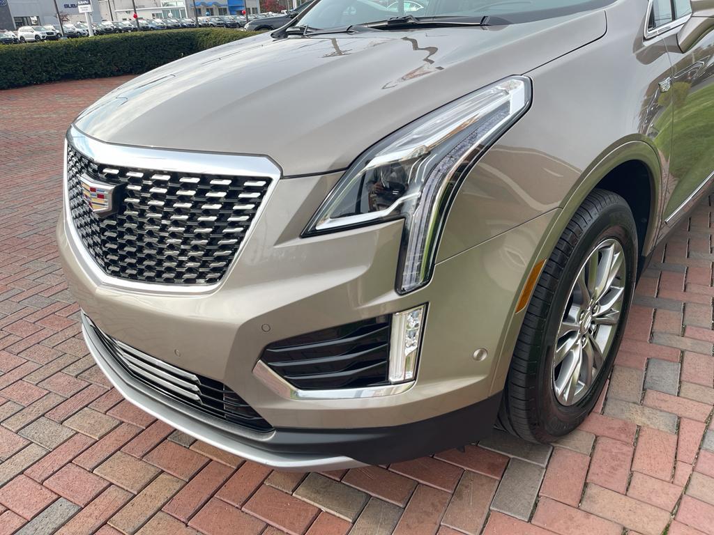used 2023 Cadillac XT5 car, priced at $36,500