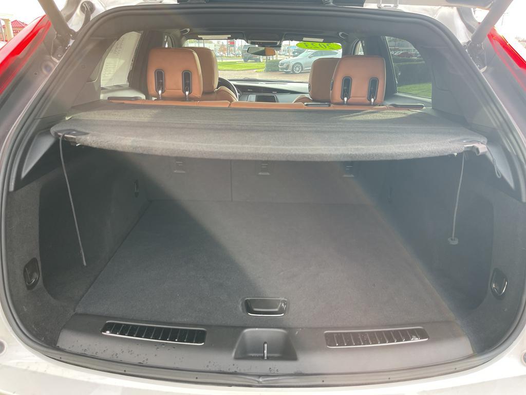 used 2023 Cadillac XT4 car, priced at $32,500