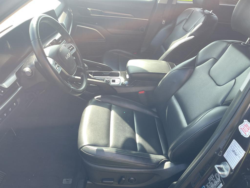 used 2025 Kia Telluride car, priced at $38,000