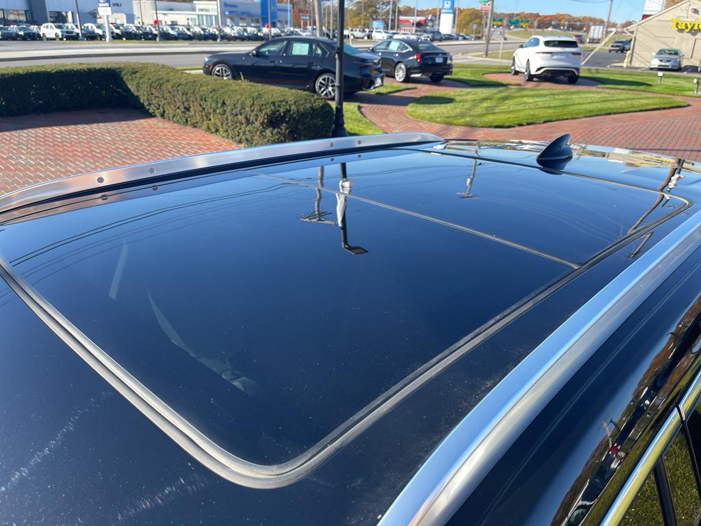 used 2023 Cadillac XT4 car, priced at $33,000