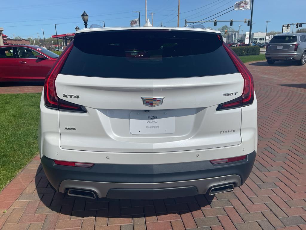 used 2022 Cadillac XT4 car, priced at $30,999