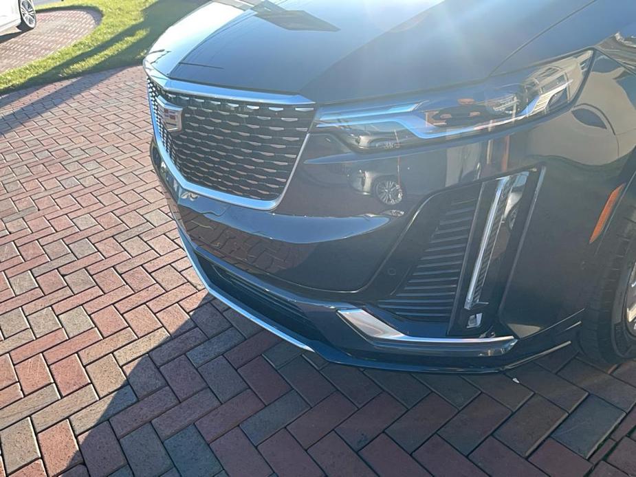 used 2022 Cadillac XT6 car, priced at $38,500