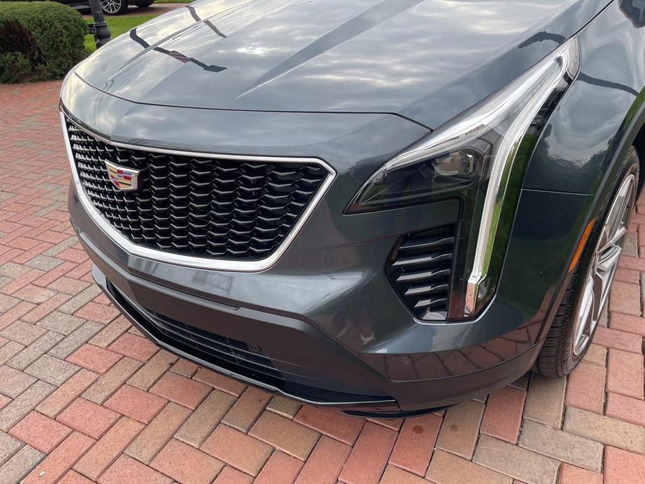used 2020 Cadillac XT4 car, priced at $29,900