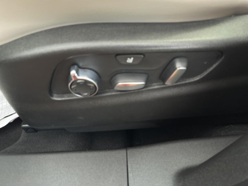 used 2021 Cadillac XT4 car, priced at $23,000