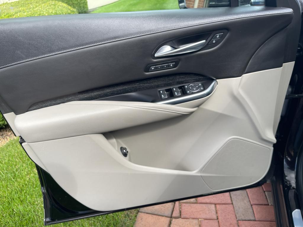 used 2021 Cadillac XT4 car, priced at $23,000