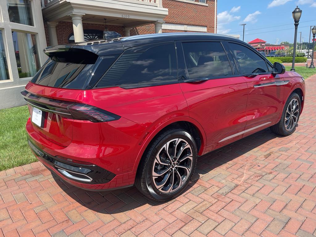used 2024 Lincoln Nautilus car, priced at $54,400