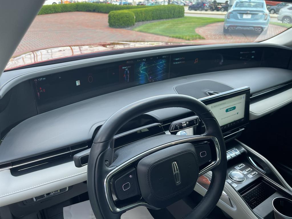 used 2024 Lincoln Nautilus car, priced at $54,400