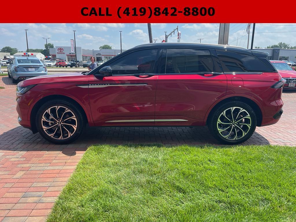 used 2024 Lincoln Nautilus car, priced at $54,400
