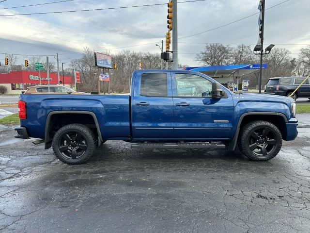 used 2018 GMC Sierra 1500 car, priced at $25,995